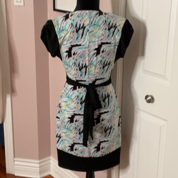 Max&Cleo Pastel Print faux wrap Dress. In Sz XS. - Picture 3 of 6
